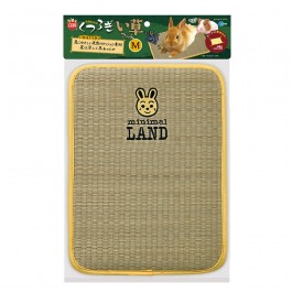 Marukan Relaxing Rabbits Grass Mat Medium (ML238) 